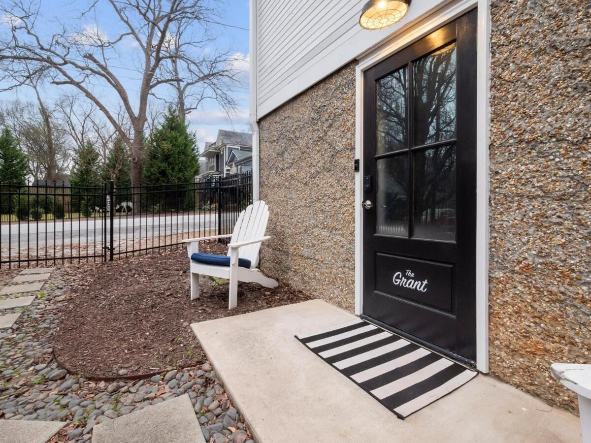 Grant Apartment *