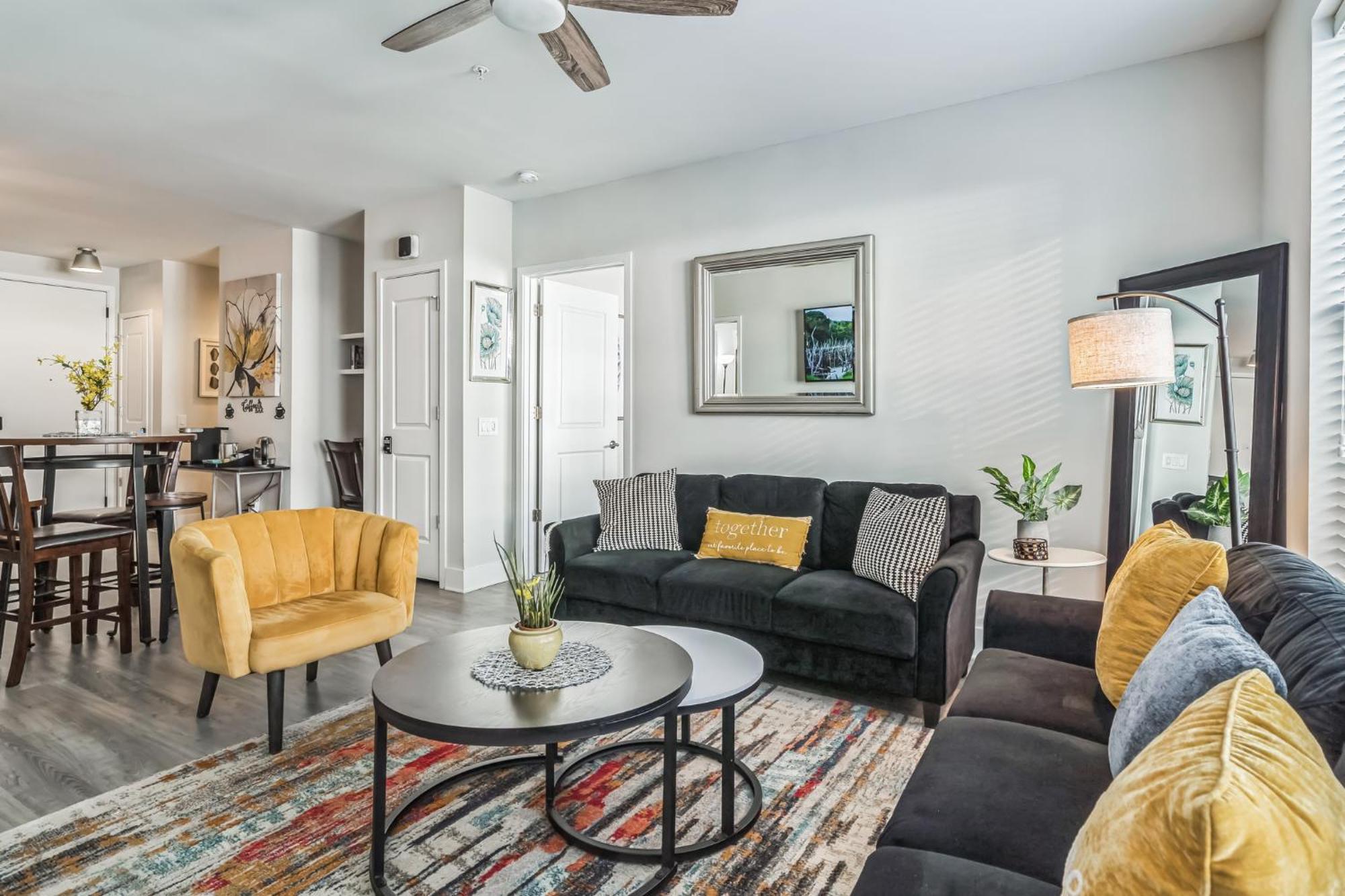 Walk To Braves, King Bed, Mercedes Benz Stadium Apartment Atlanta