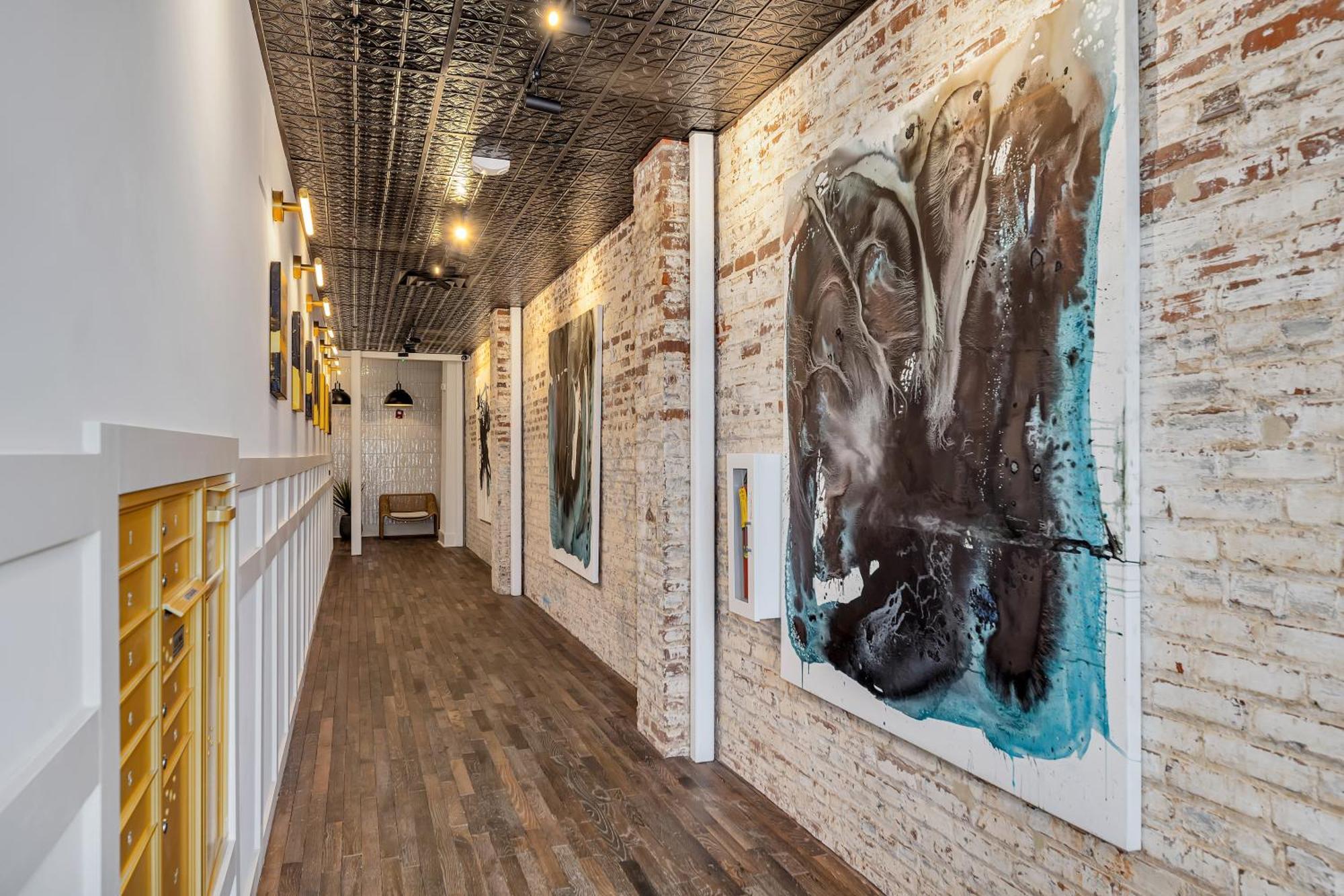 Apartment Penthouse Loft W Rooftop, Secure Parking
