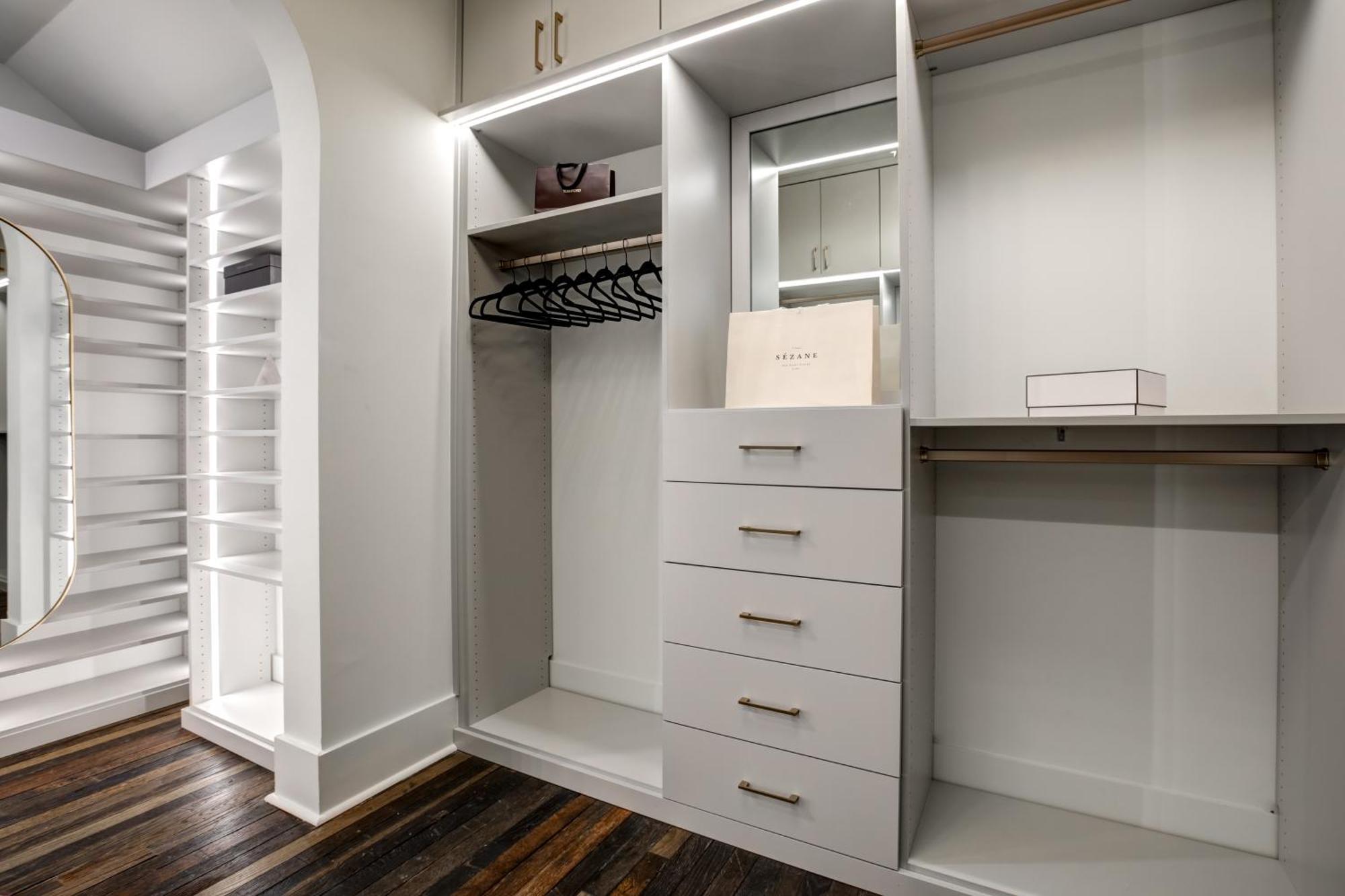 Penthouse Loft W Rooftop, Secure Parking