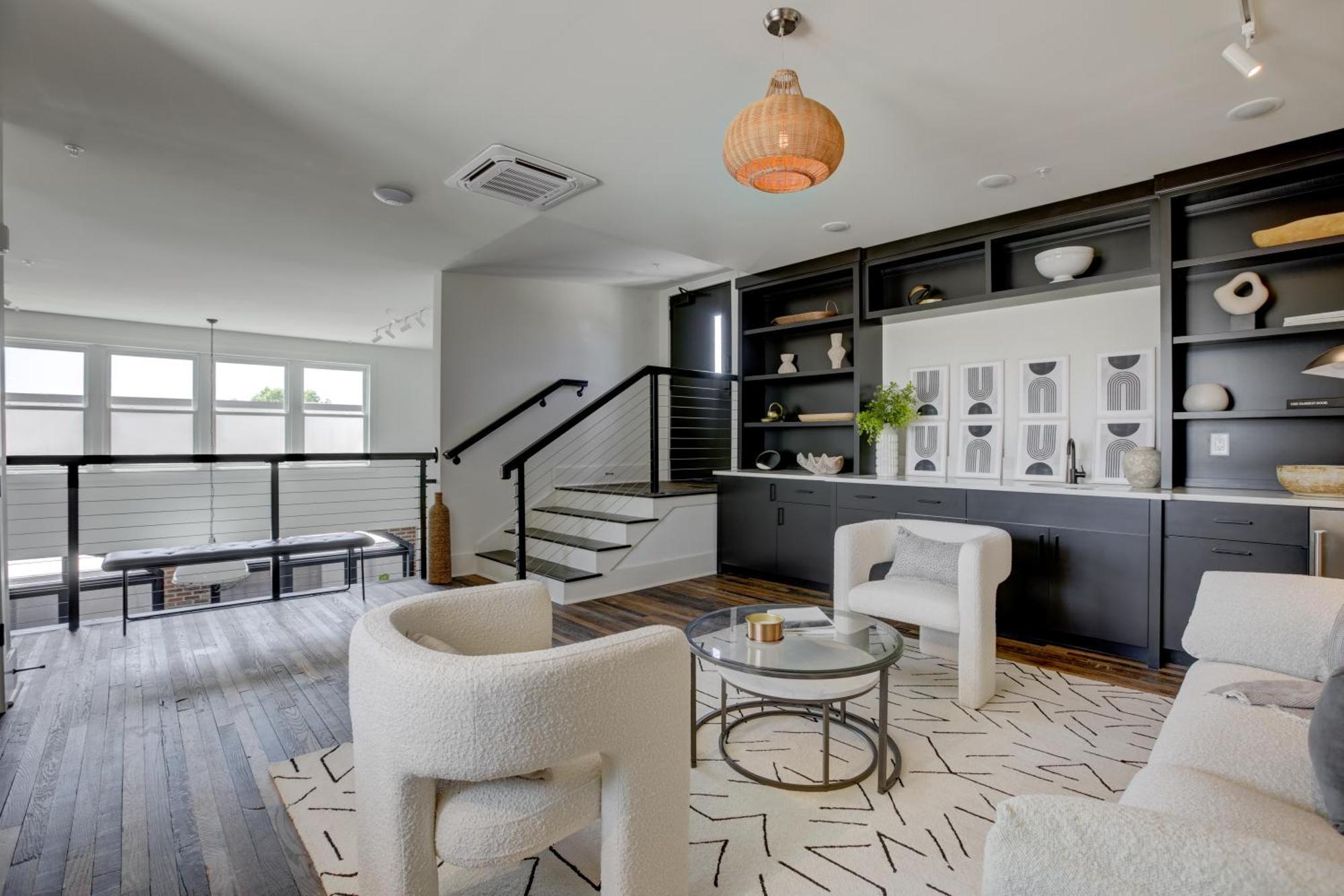 Penthouse Loft W Rooftop, Secure Parking Apartment Atlanta