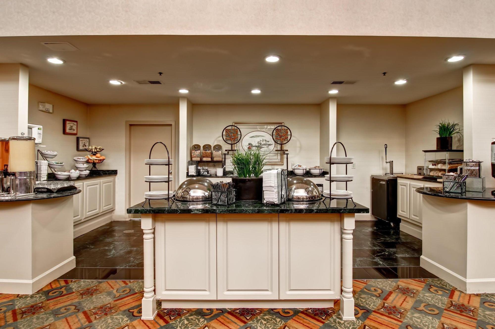 Hotel Homewood By Hilton Lenox Buckhead 4*