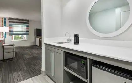 Hotel Hampton & Buckhead Place
