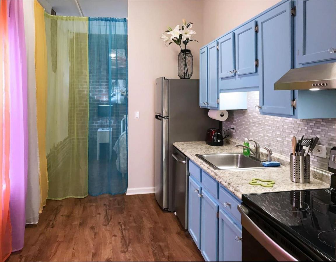 Downtown Spectrum - Location - Comfort - Style Holiday home